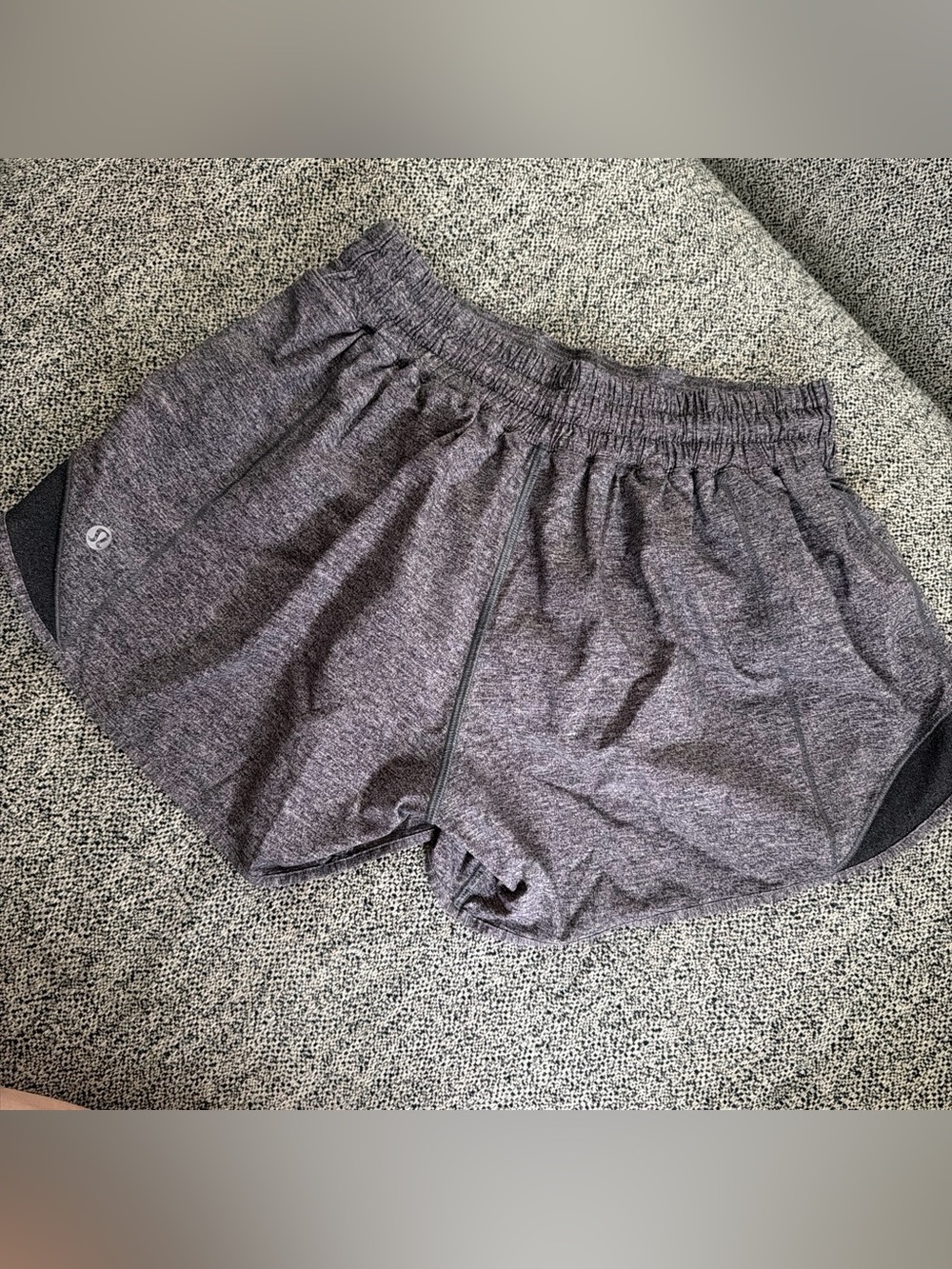 Lululemon Hotty Hot shorts size 6